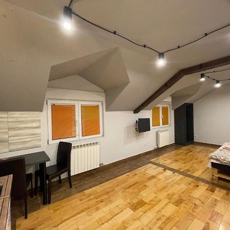 Airport Apartments Белград Екстер'єр фото