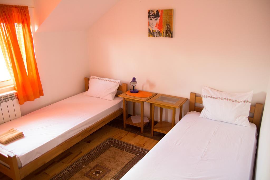 Airport Apartments Белград Екстер'єр фото