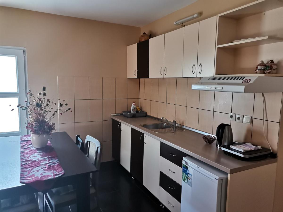 Airport Apartments Белград Екстер'єр фото